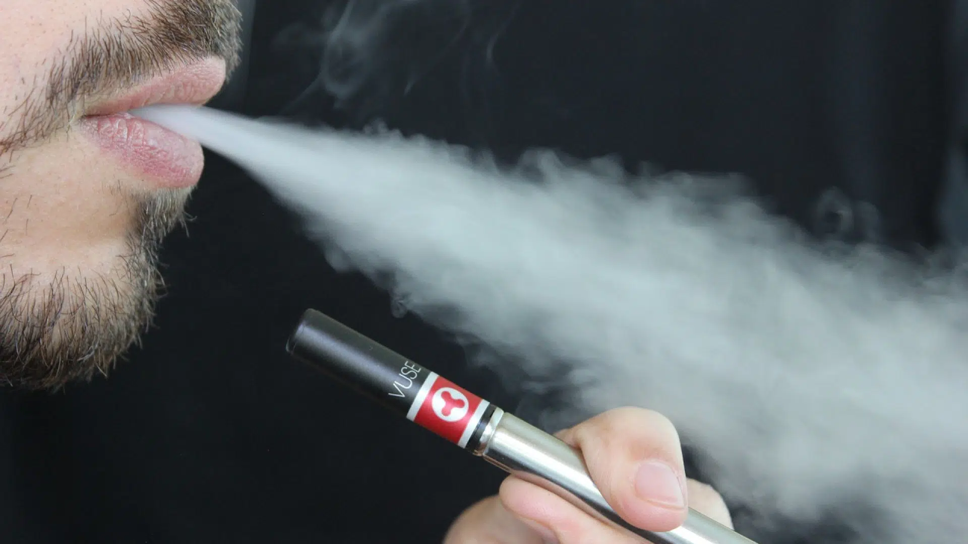 Peut-on utiliser une e-cigarette électronique en extérieur ?