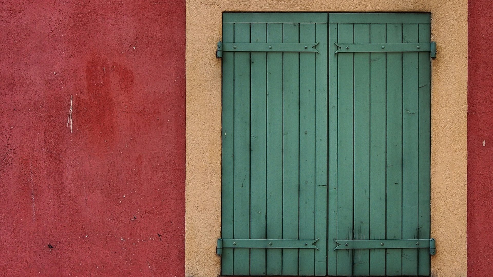 Les volets roulants : les éléments essentiels pour assurer votre confort