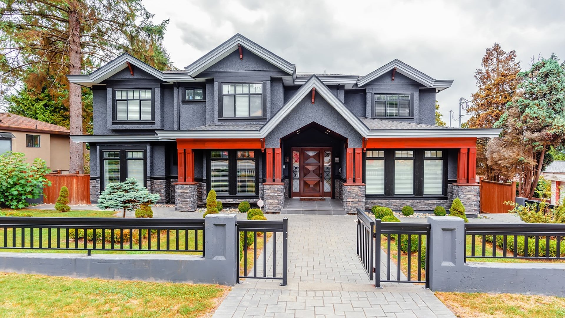 Pourquoi les portails en aluminium sont-ils si populaires ?